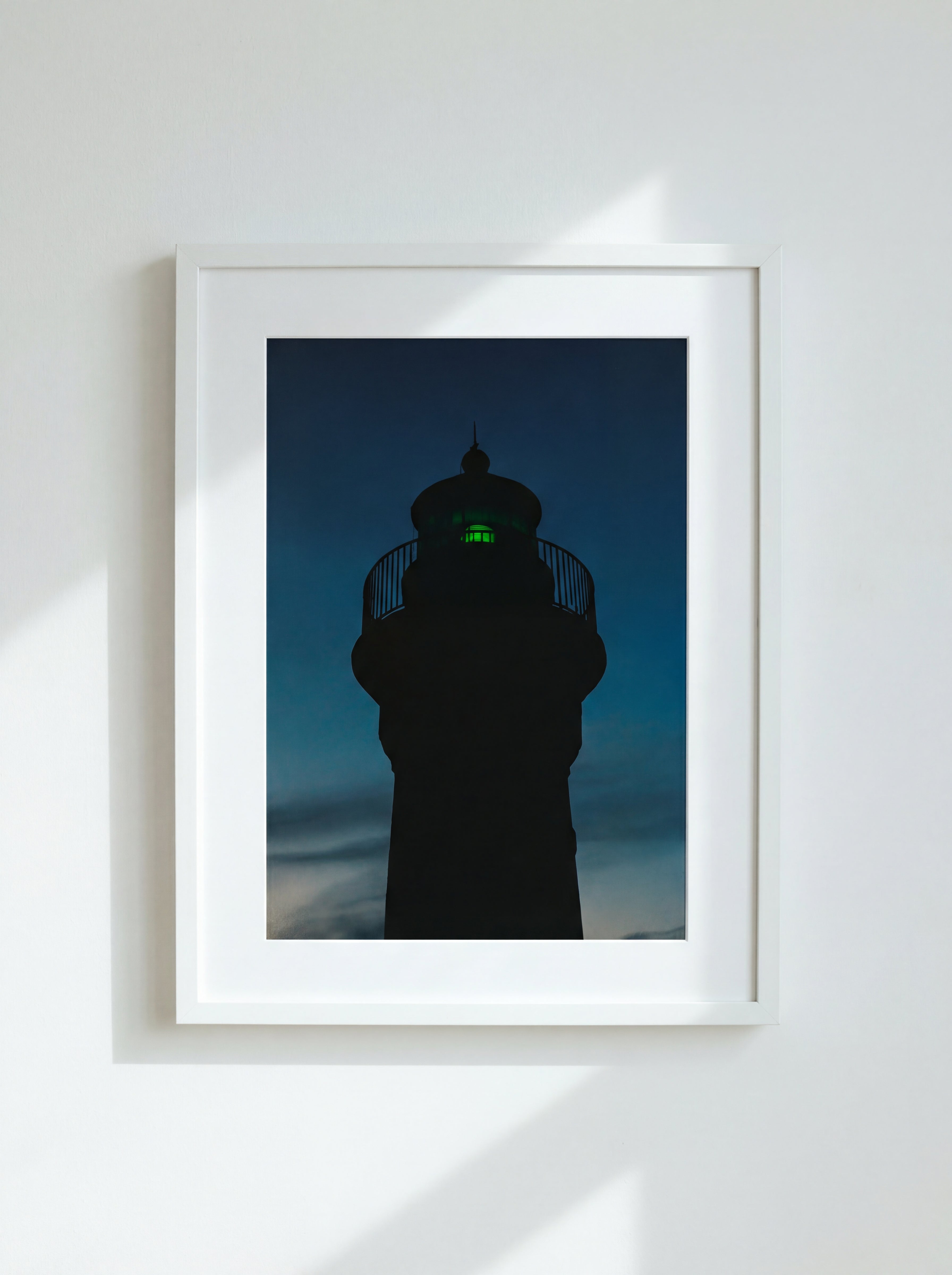 Le phare noir, Normandie, France, 2023